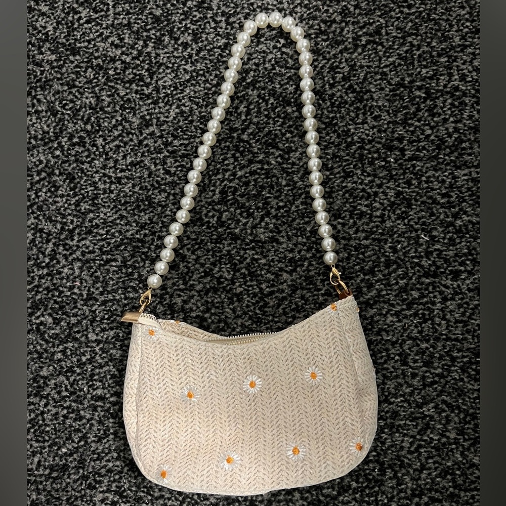 Cartera hermosa y a la moda! Marca shein. Totalmente nueva